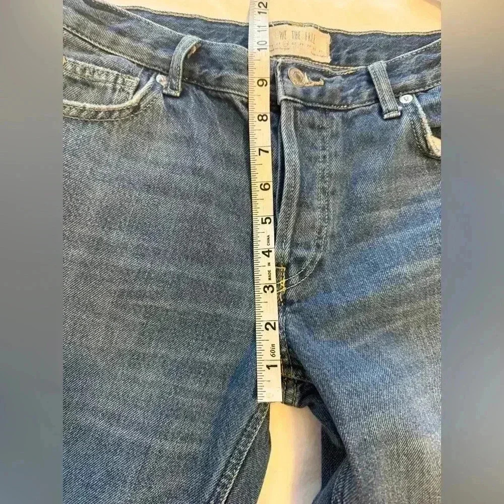 We The Free People Jeans Women Size 26 Straight Leg Distressed Hem Button Fly - Picture 4 of 12
